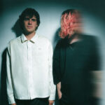 Royel Otis afianza su camino con "say something" Royel Otis