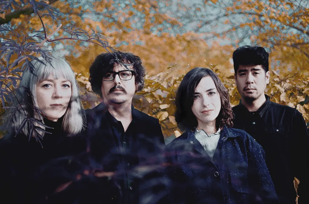 Ladytron resurge con "I believe in you" Ladytron