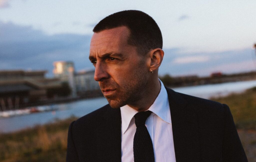 Miles Kane estrena "I pray", un himno espiritual Miles Kane
