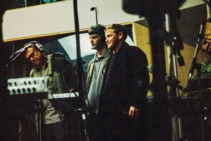 Damon Albarn Grian Chatten y Kae Tempest