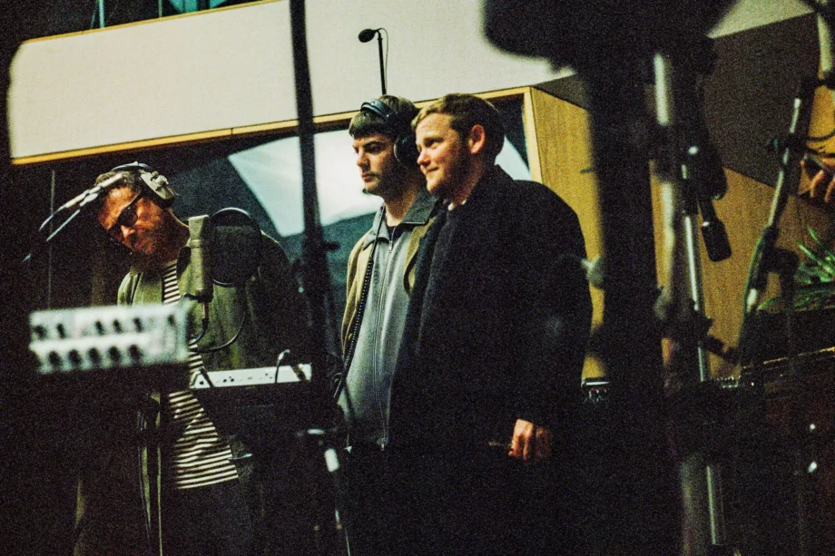 Damon Albarn Grian Chatten y Kae Tempest