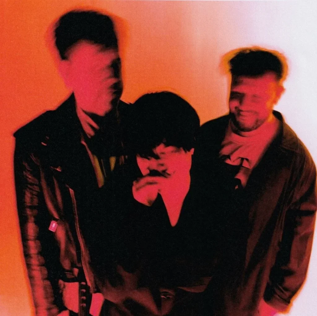 Triángulo de Amor Bizarro