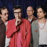Weezer disecciona la cotidianidad en "Shine again" Weezer