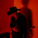 Daniel Lanois revela una exploración exótica de "Belladonna Nocturne" Daniel Lanois