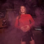 Julia Jacklin explora la libertad y el amor en "The Gem" Julia Jacklin