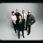 Interpol reconecta con Nueva York en "Iron City" Interpol